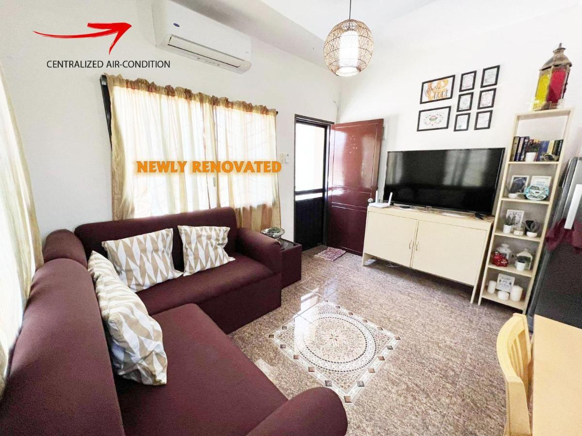 Beach Resorts Walking Distance To The Town House Davao Stadt Exterior foto