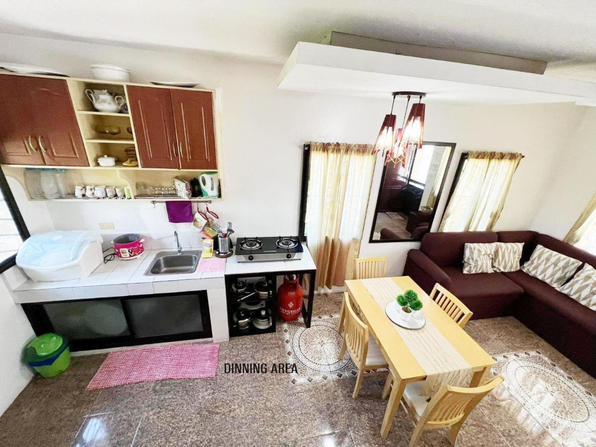 Beach Resorts Walking Distance To The Town House Davao Stadt Exterior foto